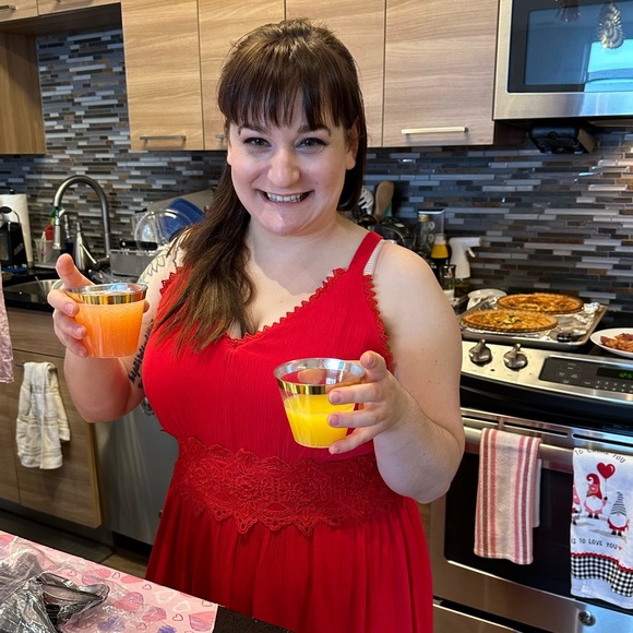 Meet your Posher, Ana - Picture 2 of 3